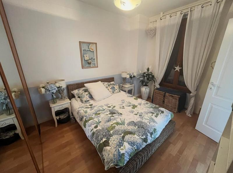 Maison - 96 m² - 5 pièces