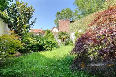 Maison - 257 m² - 6 pièces