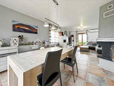 Maison - 111 m² - 6 pièces