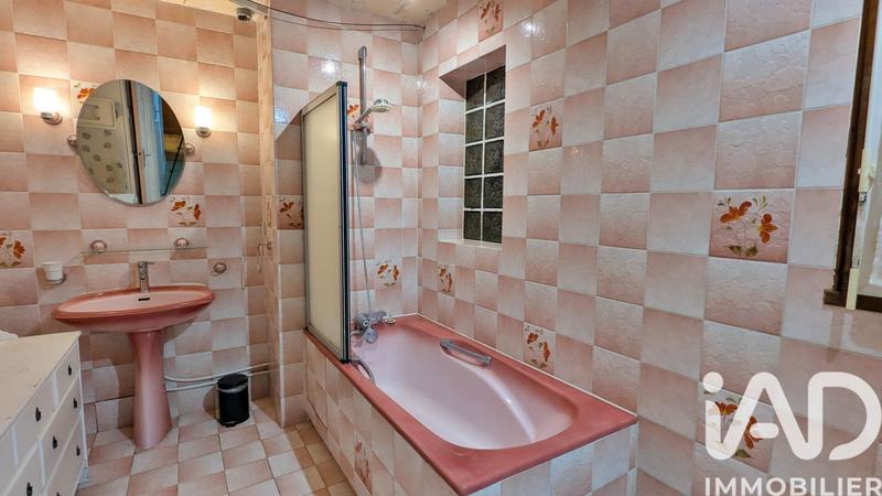 Maison - 121 m² - 5 pièces