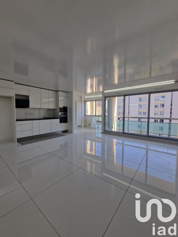 Appartement - 95 m² - 3 pièces