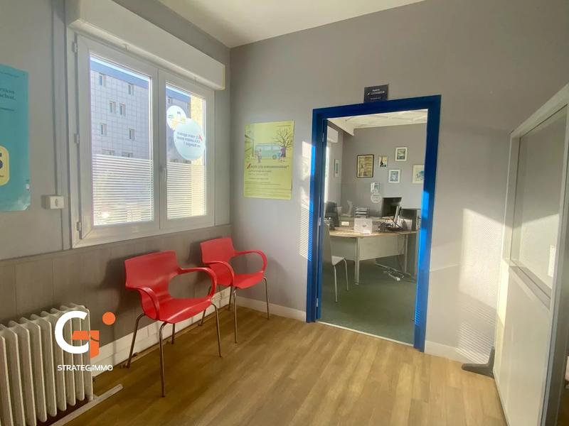 Immeuble - 198 m² - 9 pièces