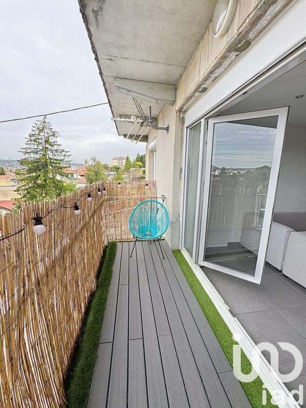 Appartement - 93 m² - 4 pièces