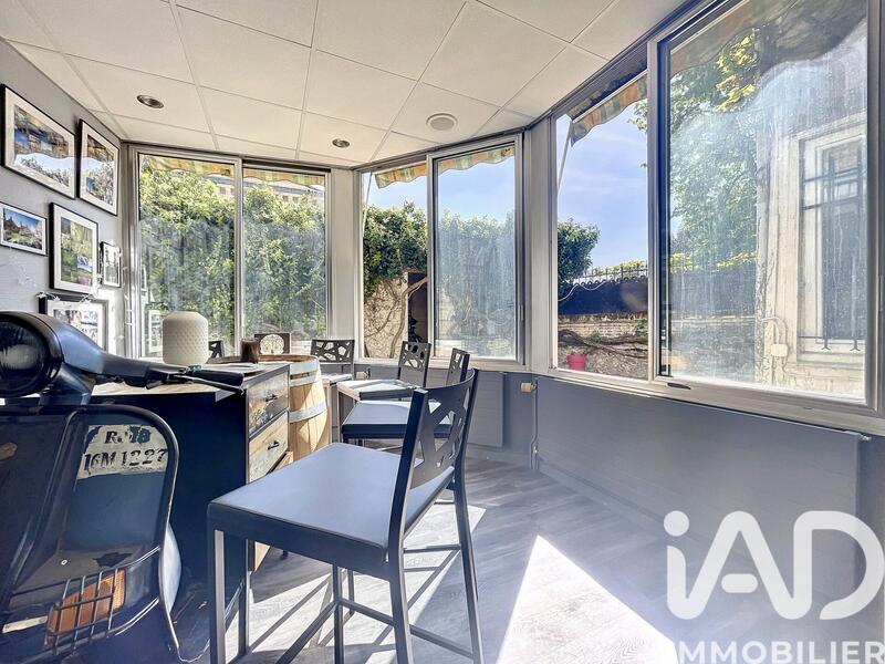 Maison de ville - 282 m² - 11 pièces