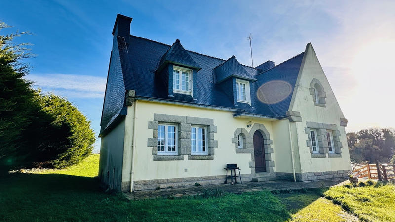 Maison - 170 m² - 7 pièces