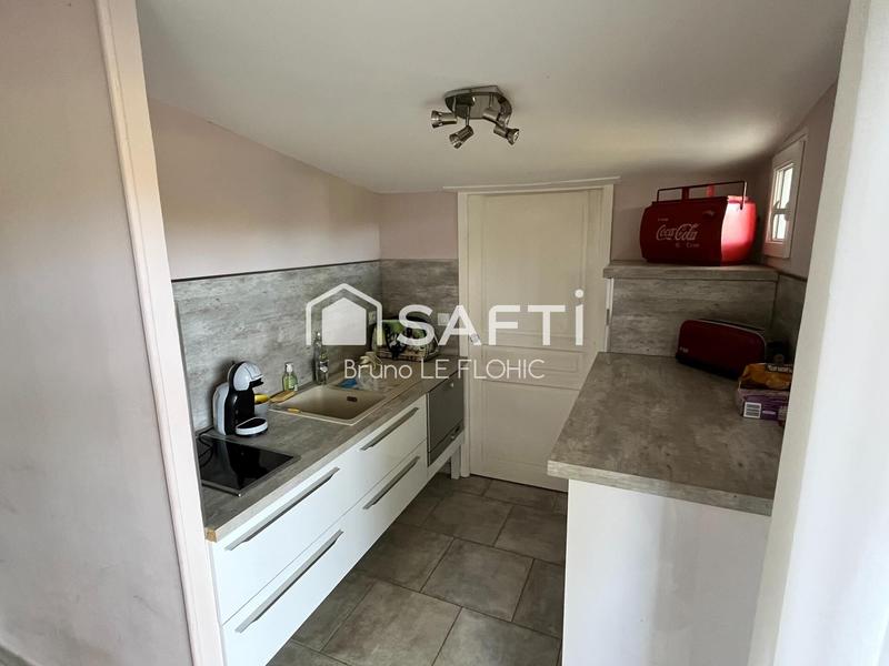 Maison - 234 m² - 8 pièces