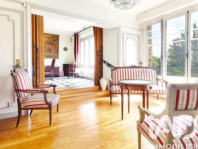 Maison - 140 m² - 7 pièces