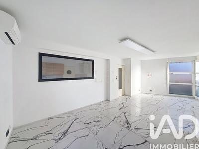 Maison - 97 m² - 5 pièces