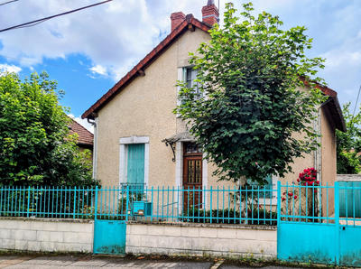Maison - 85 m² - 4 pièces