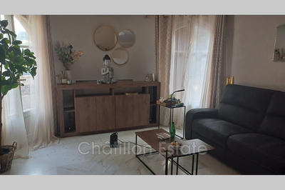 Maison - 280 m² - 10 pièces