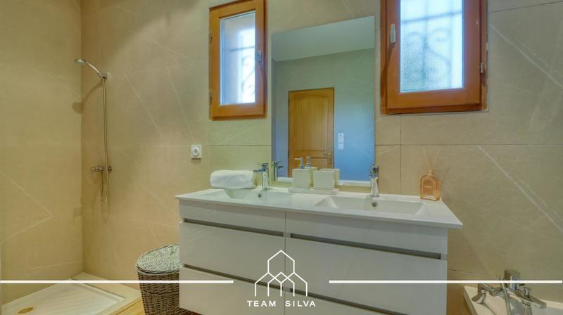 Maison - 159 m² - 6 pièces