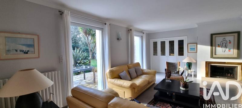 Maison - 183 m² - 8 pièces