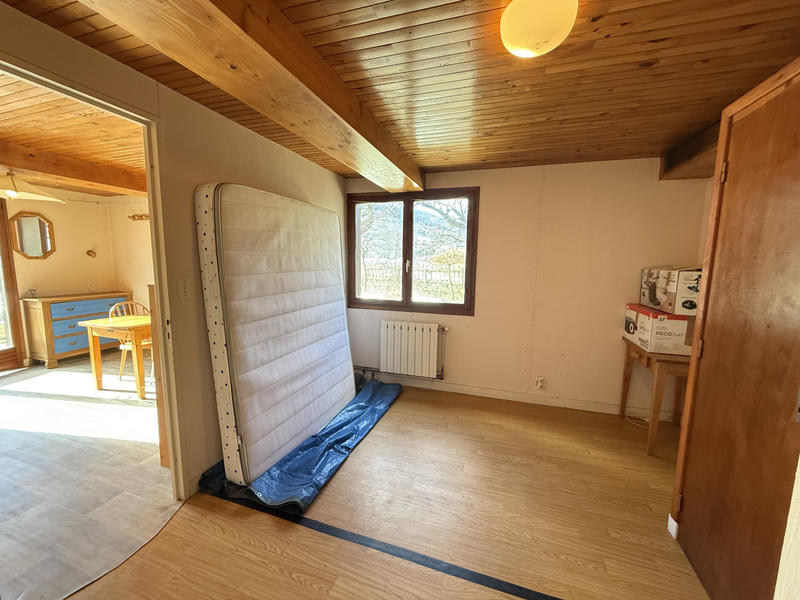 Maison - 233 m² - 9 pièces