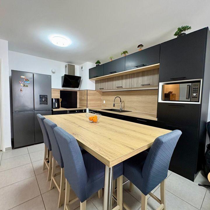 Appartement - 79 m² - 4 pièces