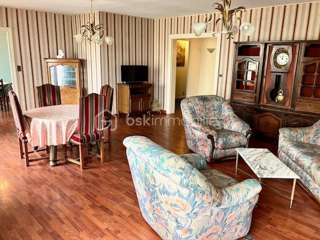 Appartement - 144 m² - 5 pièces