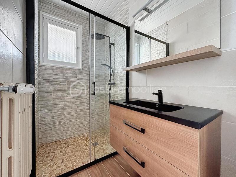 Maison traditionnelle - 160 m² - 7 pièces