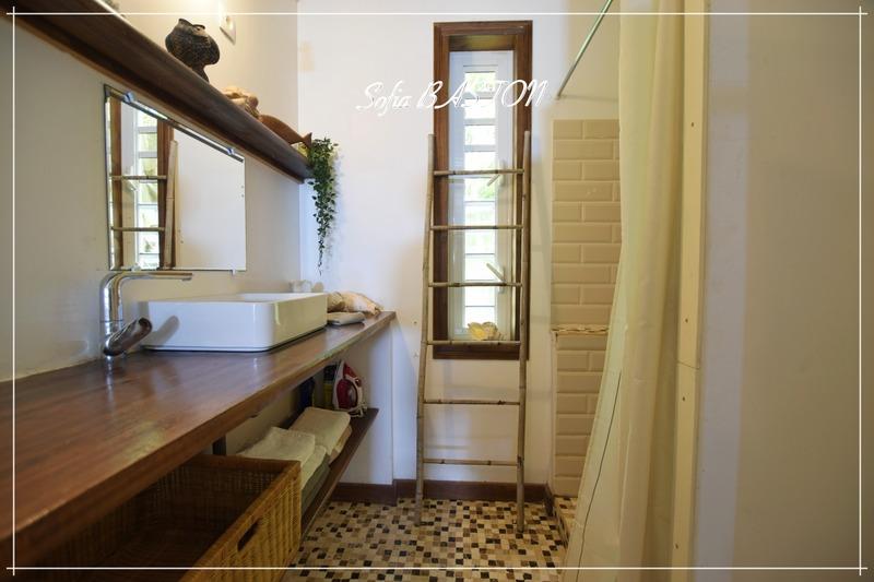 Maison - 241 m² - 10 pièces