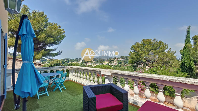 Maison - 193 m² - 5 pièces