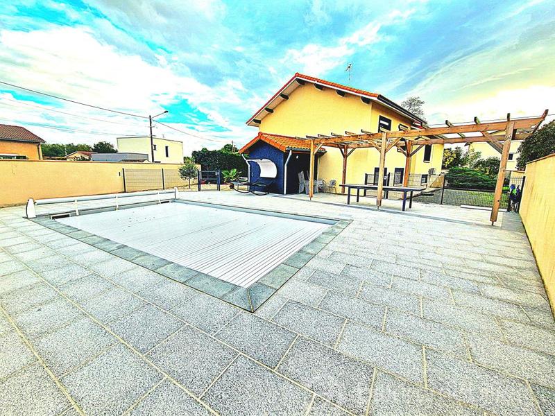 Maison traditionnelle - 130 m² - 5 pièces