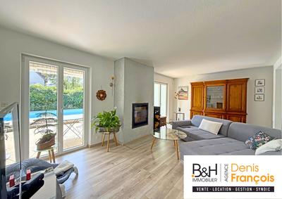 Maison - 185 m² - 7 pièces