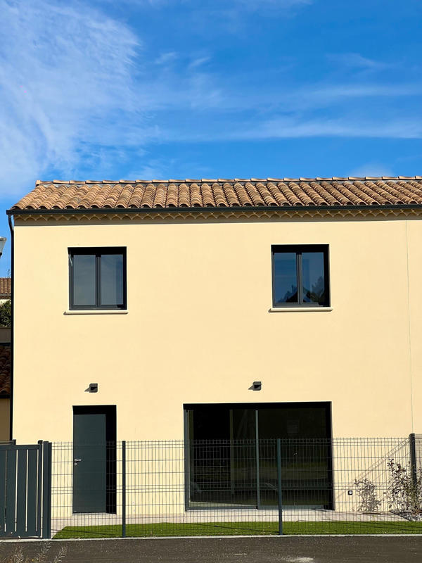 Maison - 96 m² - 4 pièces