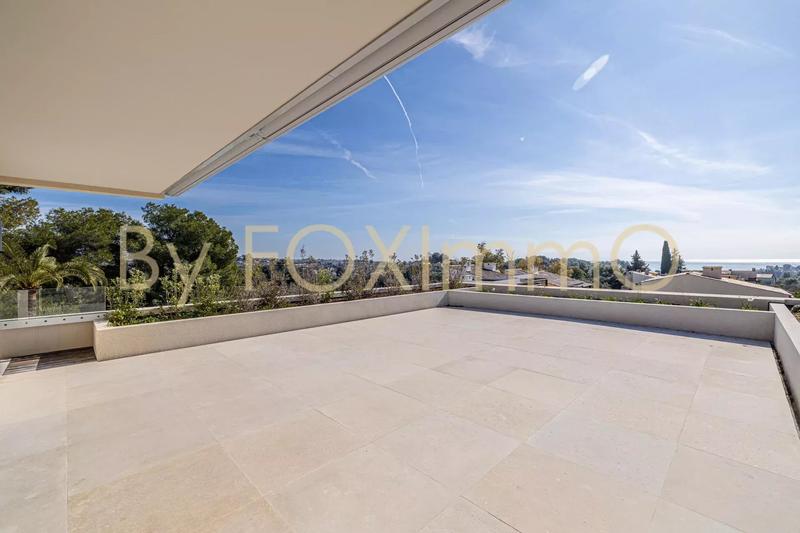 Villa - 555 m² - 16 pièces