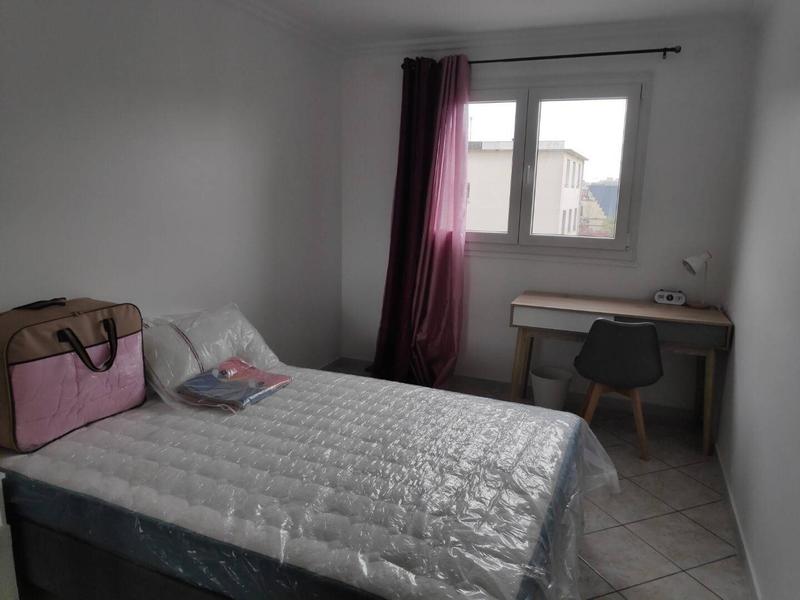 Appartement - 87 m² - 5 pièces