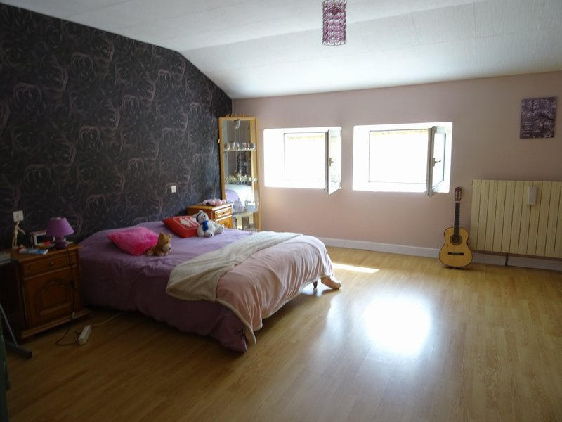 Maison - 145 m² - 6 pièces