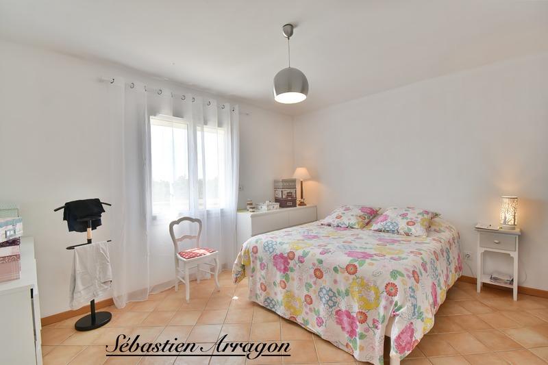 Villa - 250 m² - 6 pièces