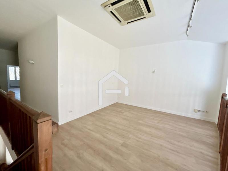 Duplex - 144 m² - 5 pièces