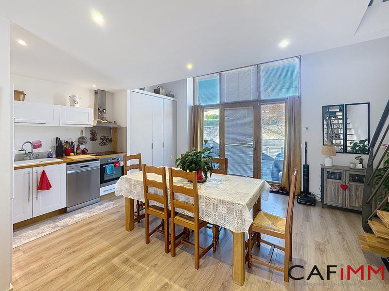 Appartement - 60 m² - 2 pièces