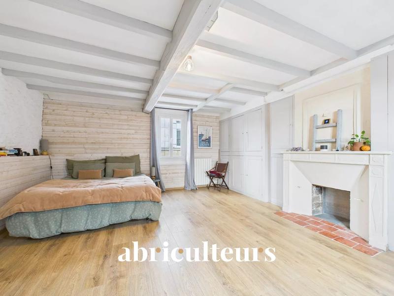 Maison - 158 m² - 7 pièces