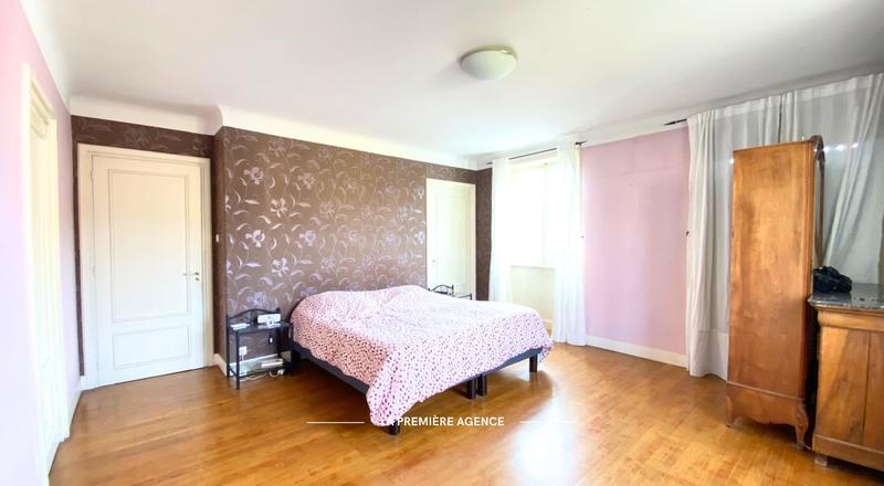 Maison - 172 m² - 6 pièces