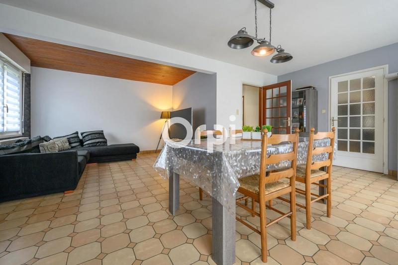 Maison - 140 m² - 5 pièces