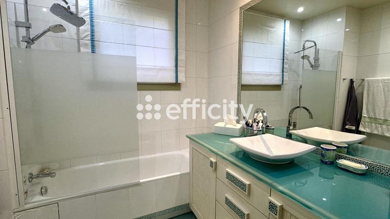 Appartement - 100 m² - 3 pièces