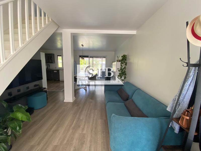 Maison - 98 m² - 6 pièces