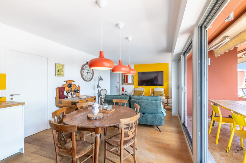 Appartement - 98 m² - 4 pièces