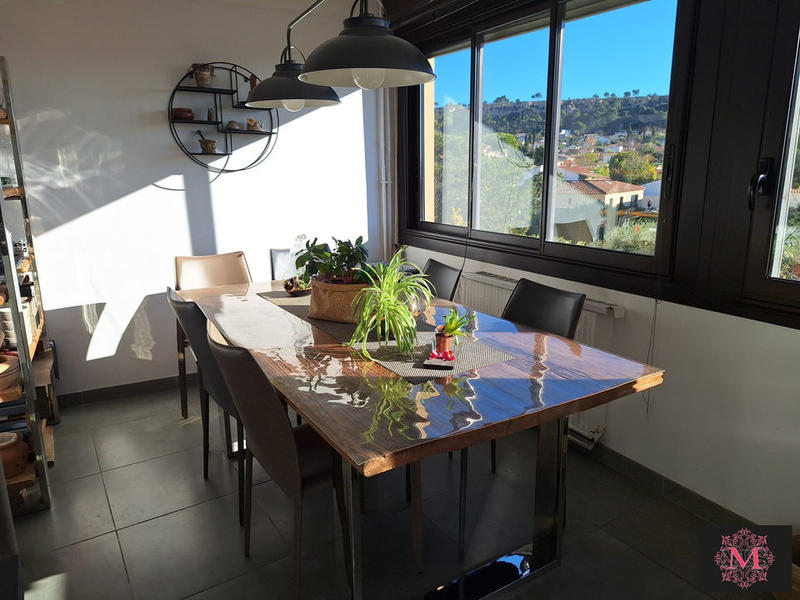 Appartement - 75 m² - 3 pièces