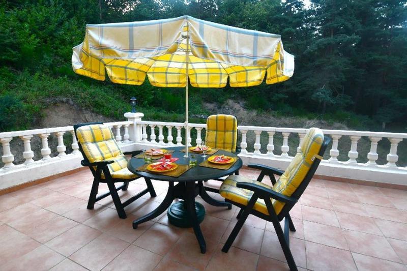 Maison - 600 m² - 10 pièces