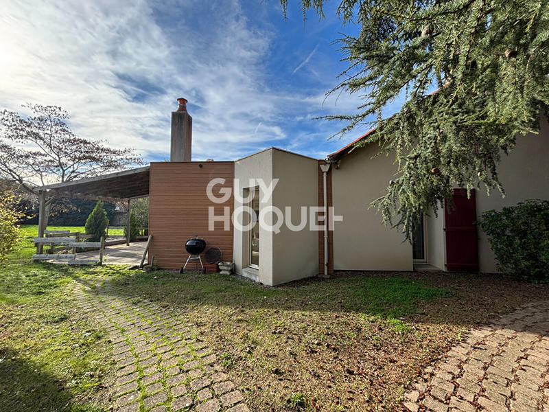 Maison - 209 m² - 7 pièces