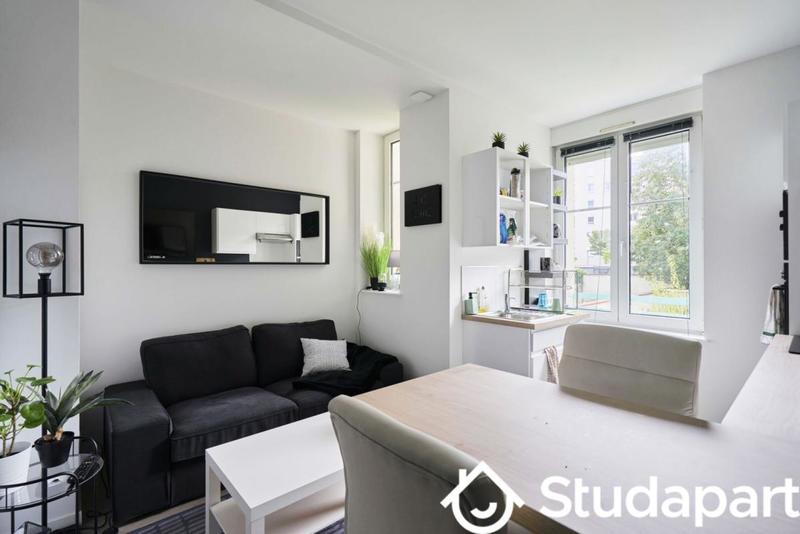 Chambre - 11 m² - 1 pièce