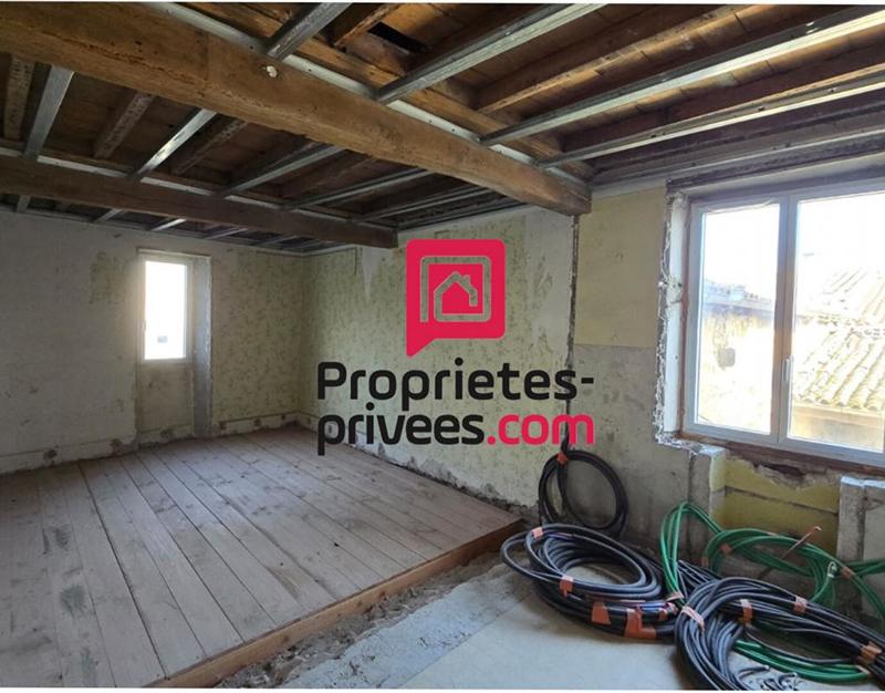 Maison - 270 m² - 8 pièces
