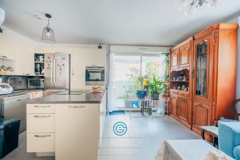 Appartement - 65 m² - 3 pièces