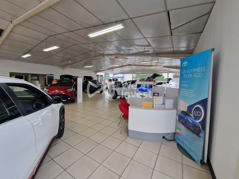 Local commercial - 700 m²