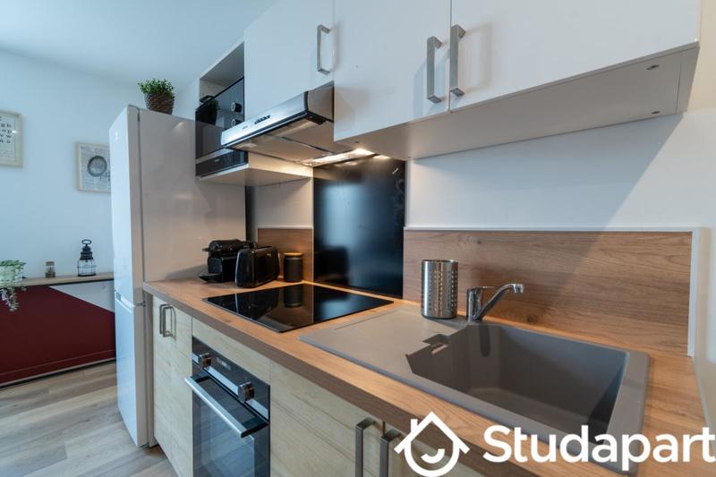 Chambre - 9 m² - 1 pièce