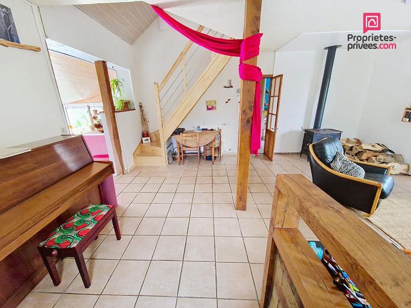 Maison - 90 m² - 5 pièces