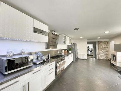 Maison - 137 m² - 4 pièces