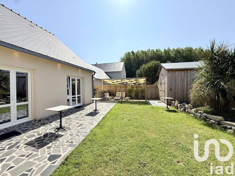 Maison - 210 m² - 8 pièces