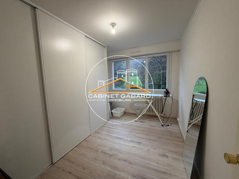 Appartement - 93 m² - 4 pièces