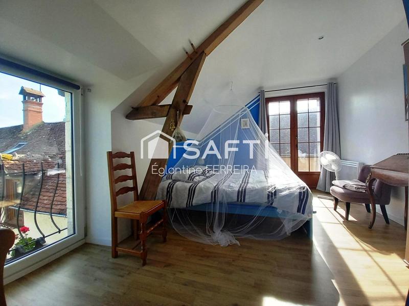 Maison - 566 m² - 15 pièces